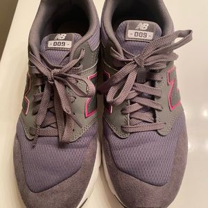 New balance athletic shoes